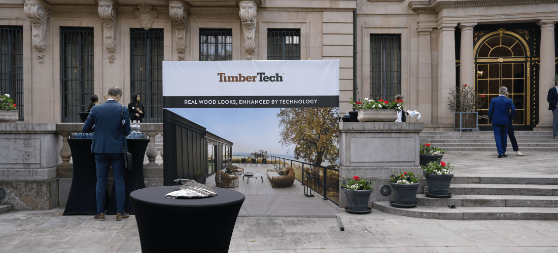 TimberTech banner Real Wood Looks Enhanced by Technology v Petschkově vile