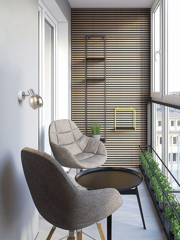 Dekorativní dřevěné prvky v designu balkónu nebo lodžie