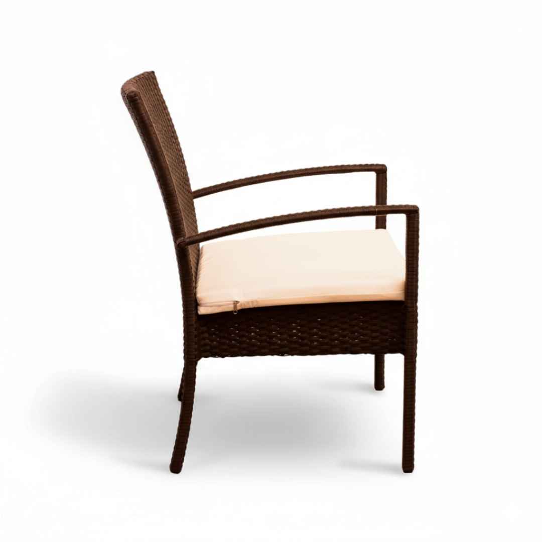 Jídelní židle s vylepšenou ergonomií