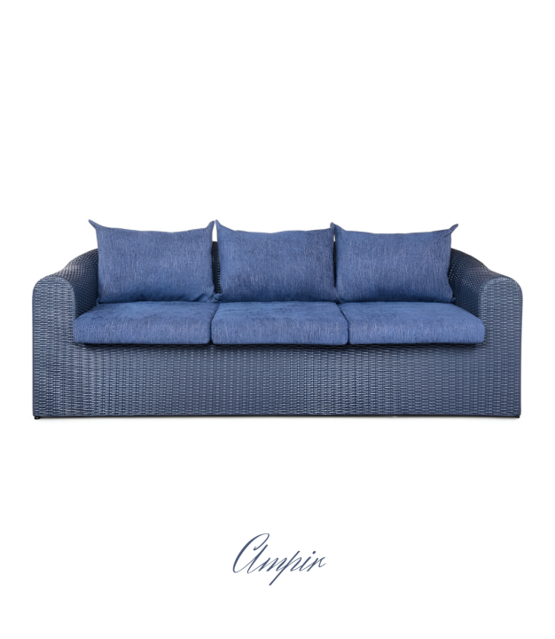 pletená pohovka z umělého ratanu