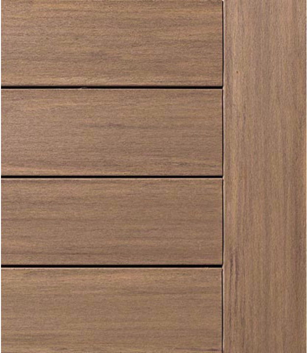 Detail kompozitních terasových prken v dekoru Weathered Teak se světle hnědým odstínem a rovnými hranami