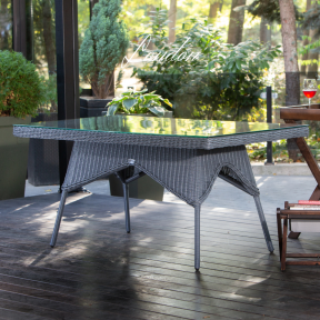 Ratanový stůl LONDON Terico. Ratan v grafitové barvě.