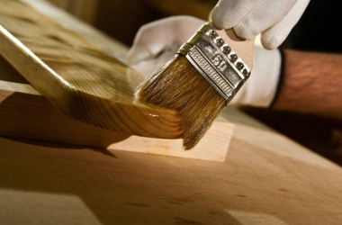 Ochrana dřeva voskem: krok za krokem k dlouhotrvajicí kráse