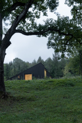 Nápad: Černý dřevěný dům v Bavorsku od Appels Architekten